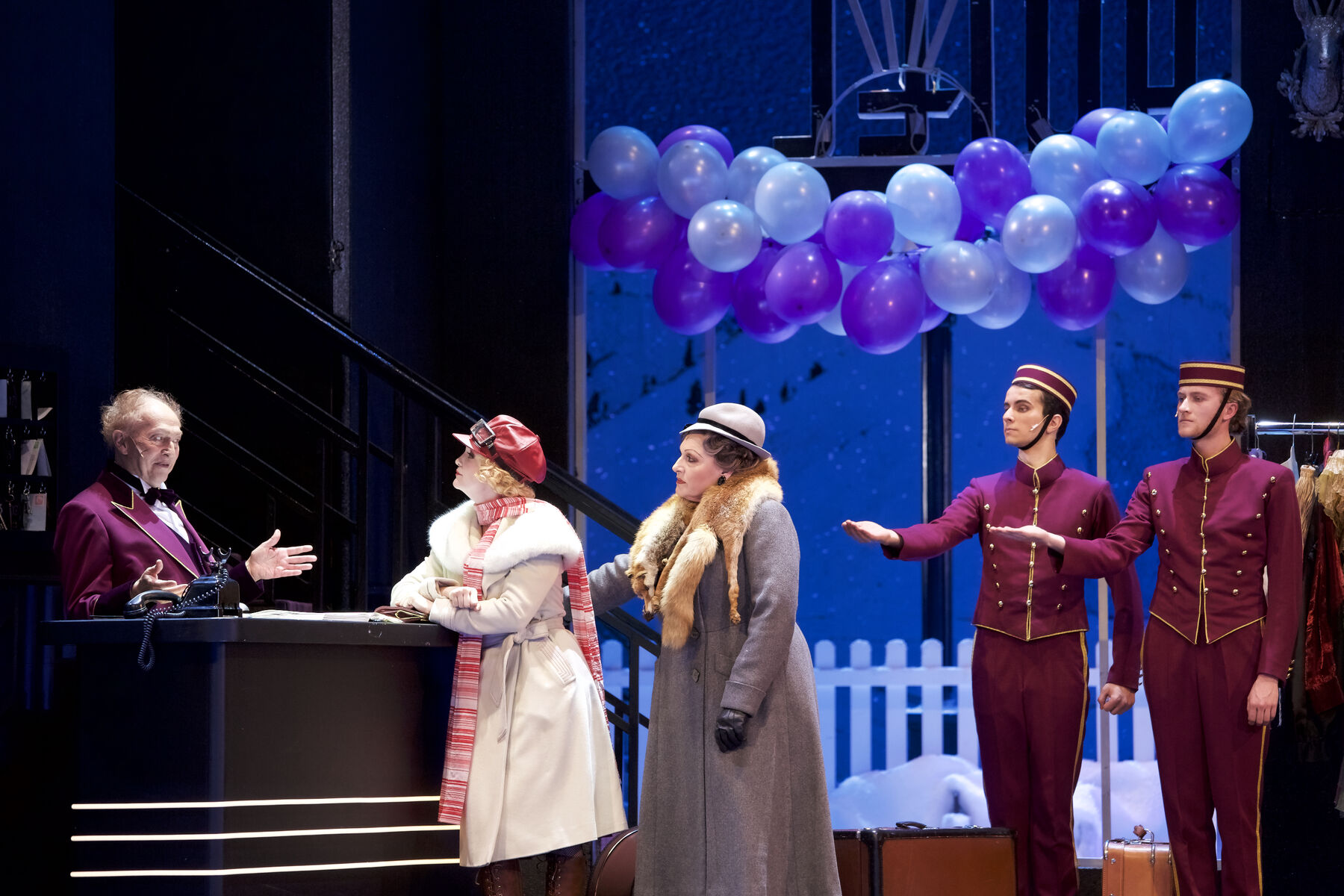 DREI MÄNNER IM SCHNEE