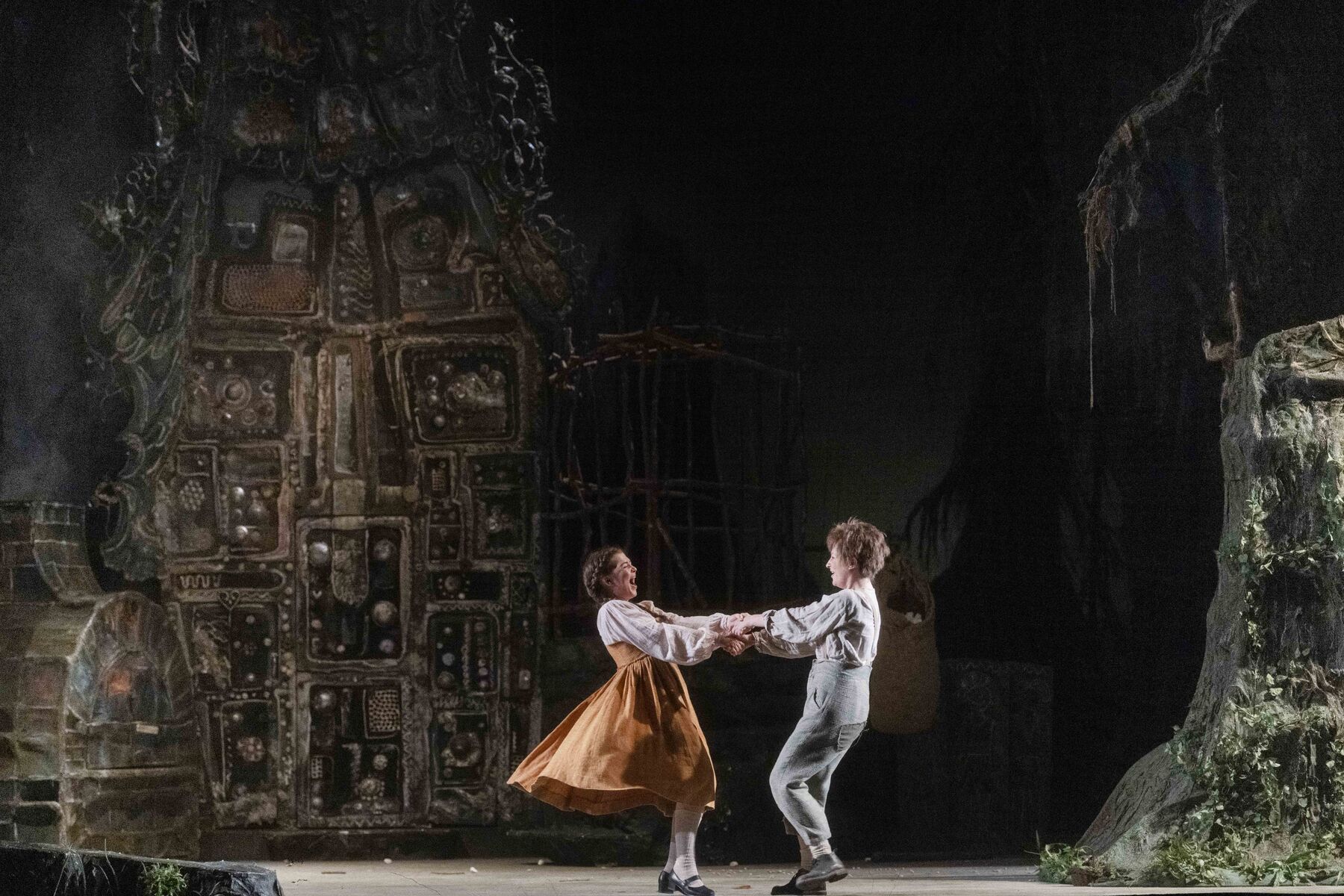 HÄNSEL UND GRETEL