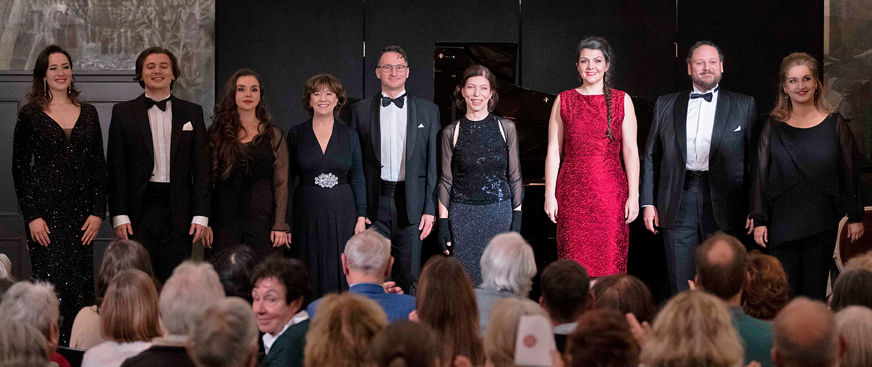 OPER_ETTE IM FOYER