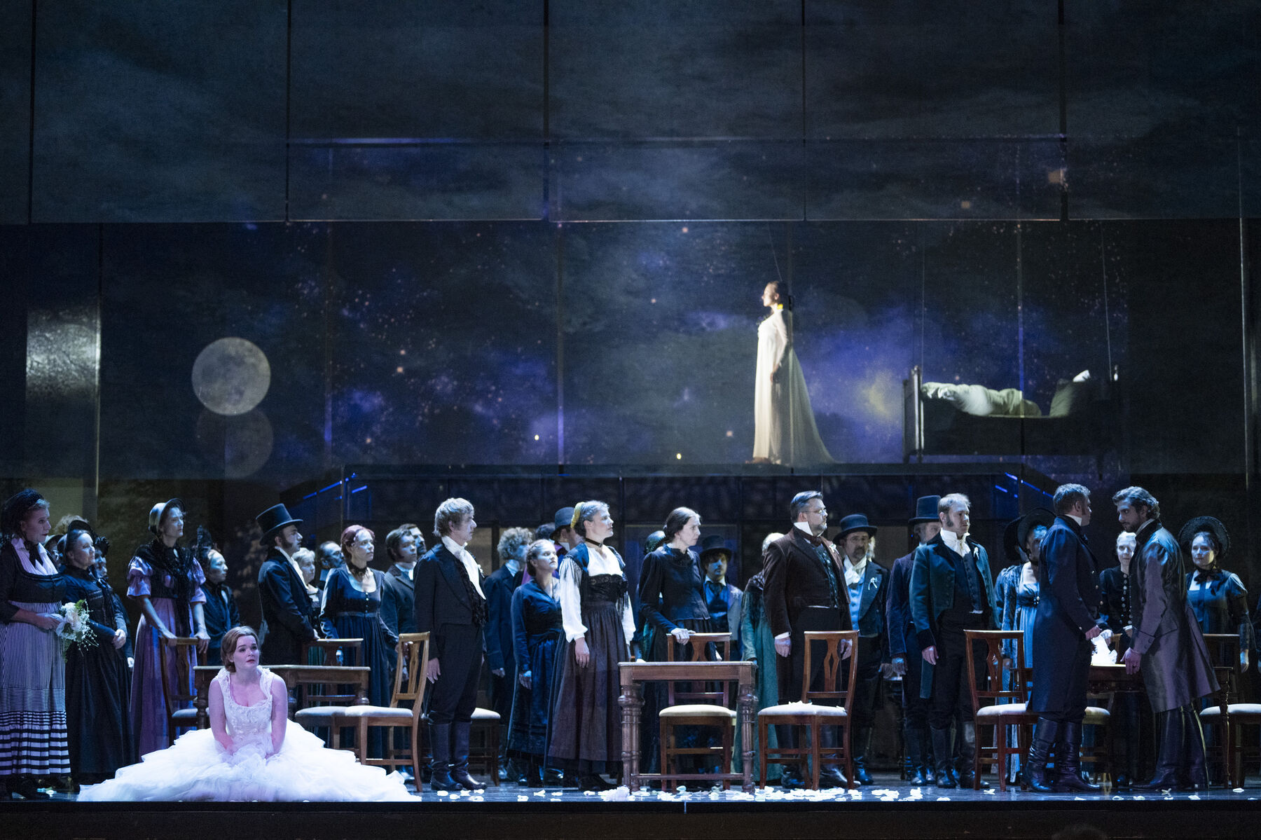 LA SONNAMBULA
