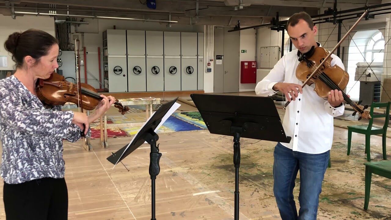 Katja Lämmermann, Violine und Cornelius Mayer, Viola: Hausmusik: Bohuslav Martinů »Three Madrigals for Violin and Viola« im Malersaal